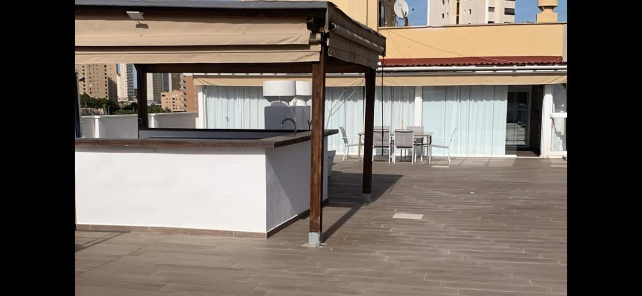 Atico Con Enorme Terraza Y Chill Out Particular Διαμέρισμα Μπένιντορμ Εξωτερικό φωτογραφία