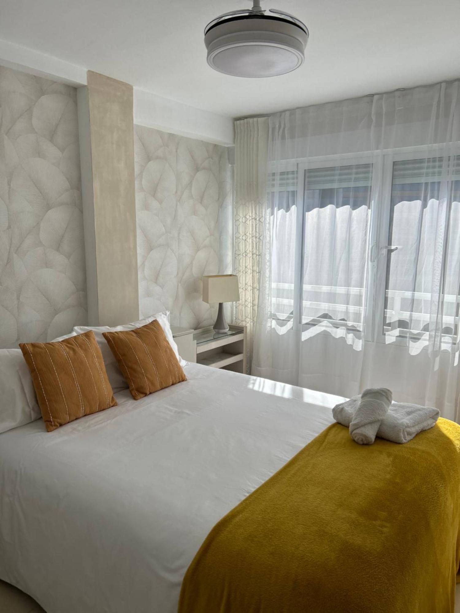 Atico Con Enorme Terraza Y Chill Out Particular Διαμέρισμα Μπένιντορμ Εξωτερικό φωτογραφία